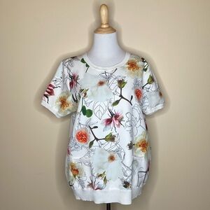 Zero Degrees Celsius brand ladies top size large, short sleeve, smoke/pet free!